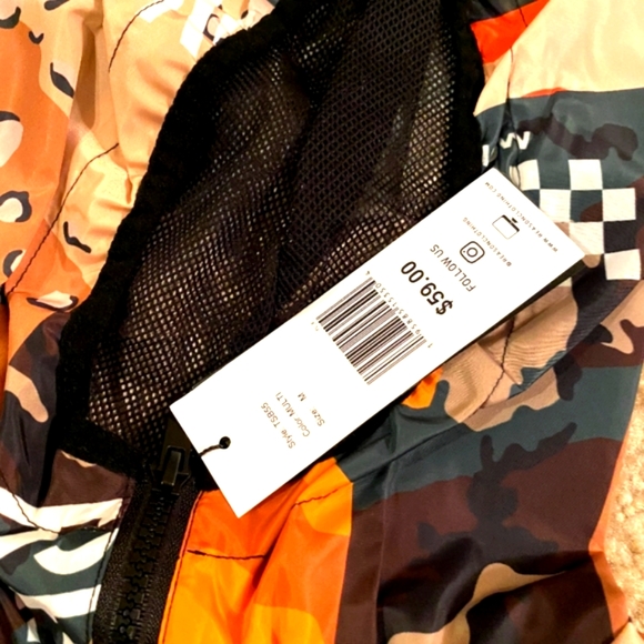 M Camo Windbreaker - Picture 3 of 3
